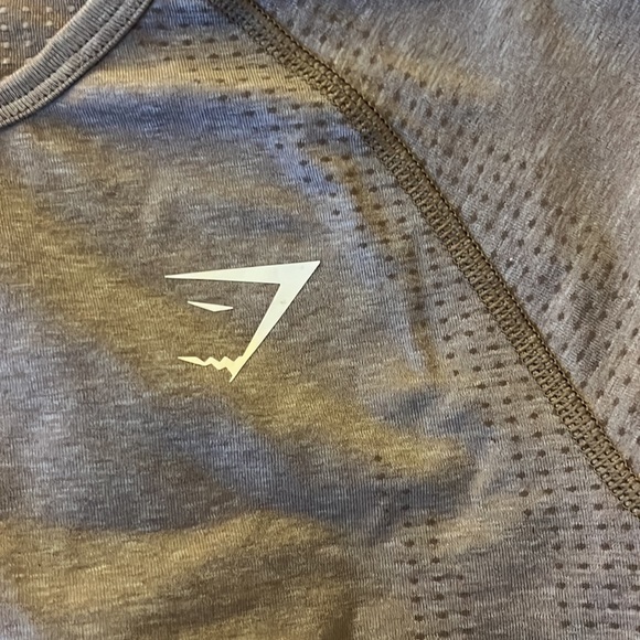 GymShark Cropped Long Sleeve - Picture 3 of 6